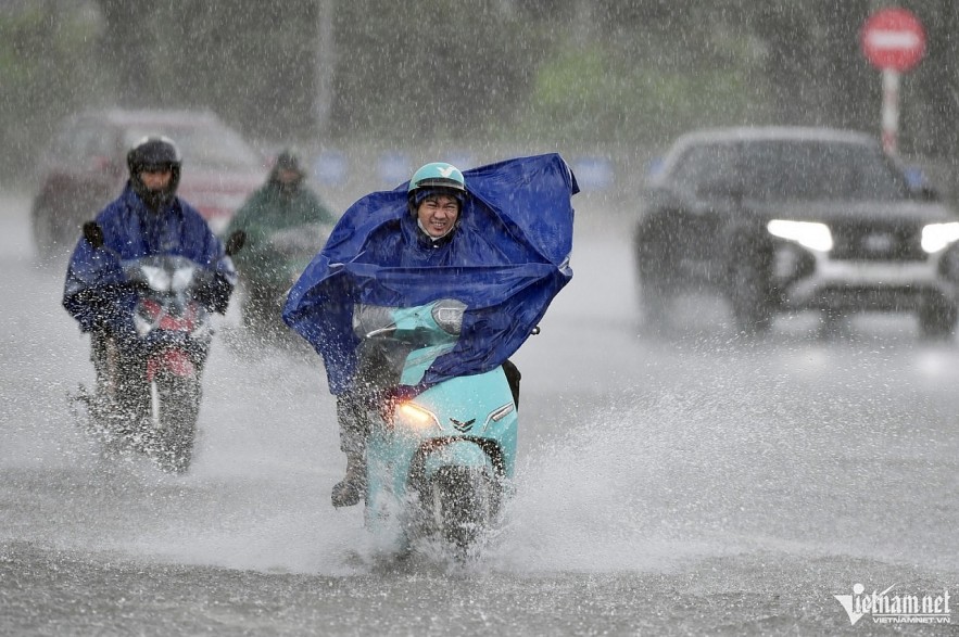 Northern Vietnam is forecast to experience another spell of heavy rain, with the heaviest rainfall expected in eight northern provinces. Photo: Hoang Minh. Northern Vietnam is forecast to experience another spell of heavy rain, with the heaviest rainfall expected in eight northern provinces. Photo: Hoang Minh.
