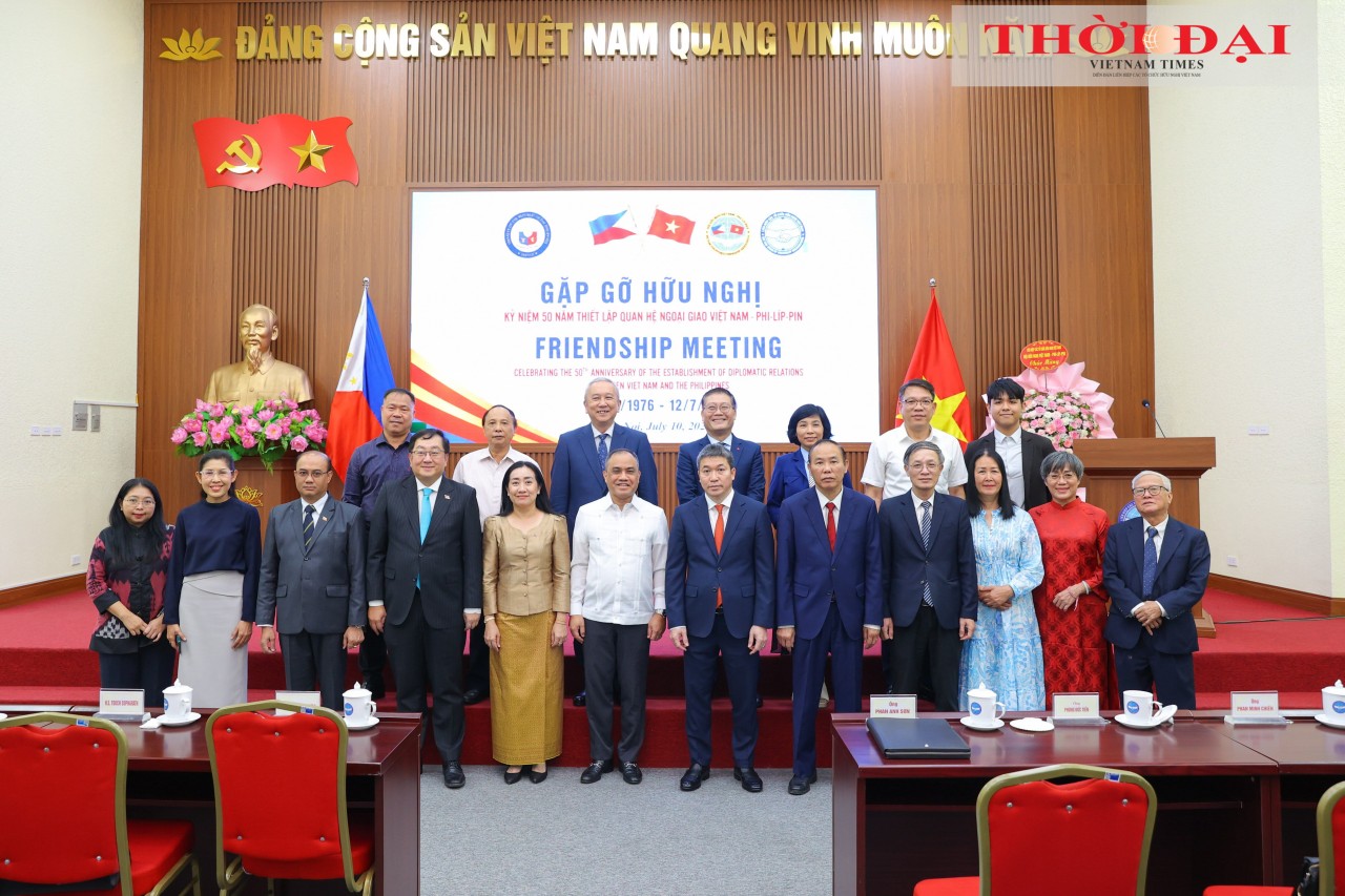 Three Priorities for Advancing Viet Nam-Philippines People-to-People Relations Three Priorities for Advancing Viet Nam-Philippines People-to-People Relations