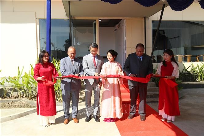 Vietnam officially inaugurates the headquarters of its Embassy in Dili, Timor-Leste, on July 15. (Photo: VNA) Vietnam officially inaugurates the headquarters of its Embassy in Dili, Timor-Leste, on July 15. (Photo: VNA)