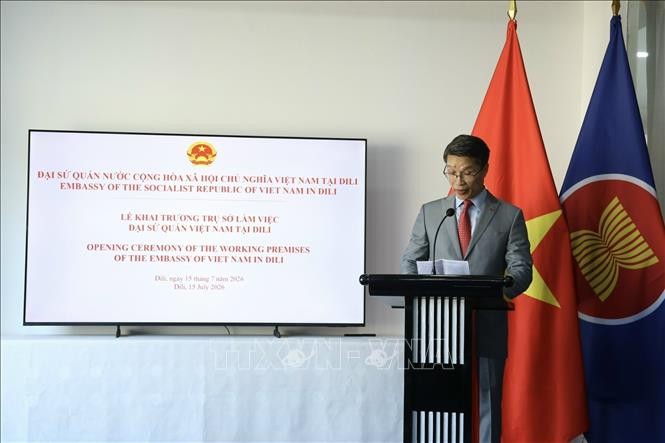 Chargé d'Affaires Phạm Bình Đàm speaks at the inauguration ceremony of the Embassy headquarters in Dili. (Photo: VNA) Chargé d'Affaires Phạm Bình Đàm speaks at the inauguration ceremony of the Embassy headquarters in Dili. (Photo: VNA)