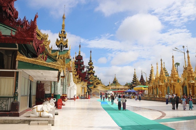 a peaceful myanmar in memories of a vietnamese traveler