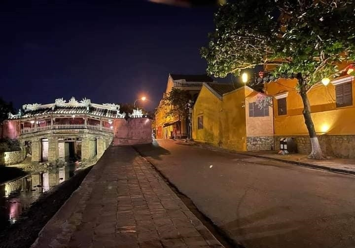 Visitors cancel Hanoi, Da Nang tours over growing Covid-19 outbreak Visitors cancel Hanoi, Da Nang tours over growing Covid-19 outbreak