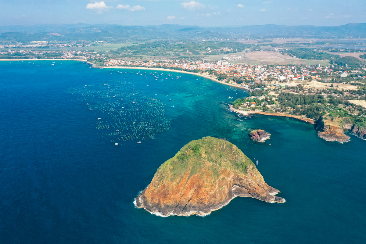 Breath-taking bird-eye view of Khanh Hoa - Phu Yen route Breath-taking bird-eye view of Khanh Hoa - Phu Yen route