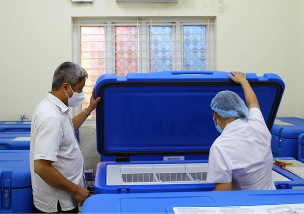 UNICEF aids Vietnam refrigerators for storing vaccines UNICEF aids Vietnam refrigerators for storing vaccines
