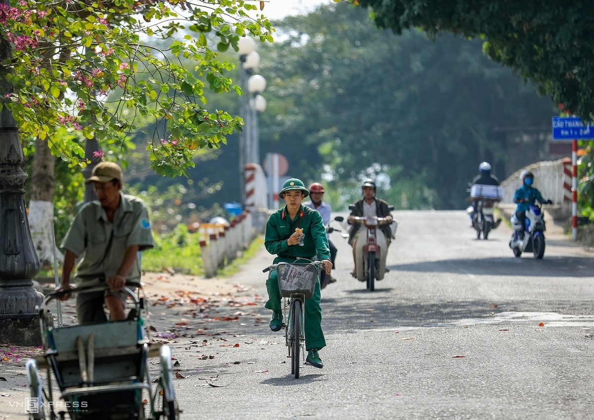 A glimpse of idyllic life in Hue amid summer days 2941 6