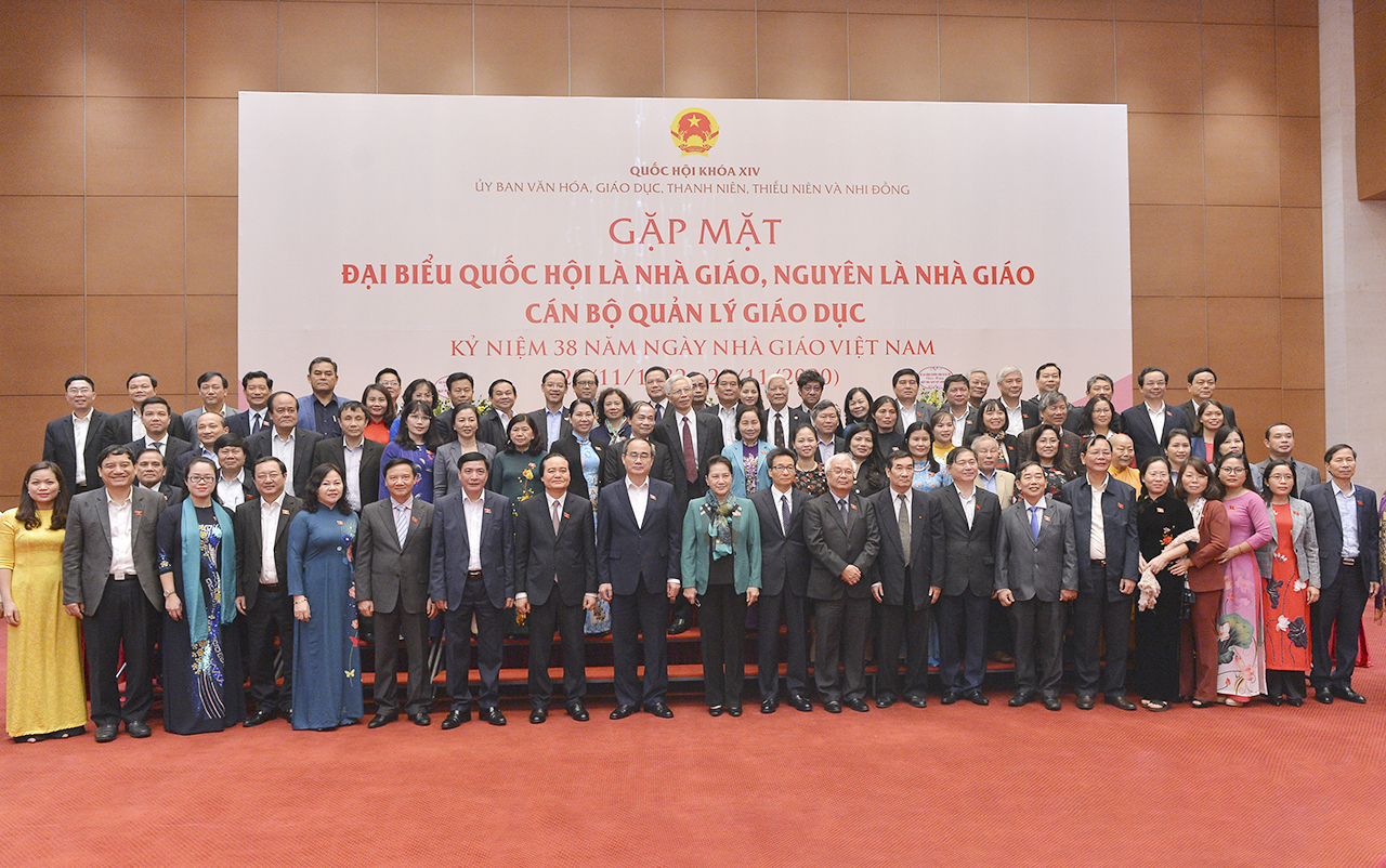 Top legislator expresses gratitude to teachers and educational managers Top legislator expresses gratitude to teachers and educational managers