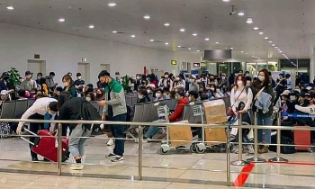 Vietnam PM warns Covid-19 contagion risk due to high number of inbound travelers