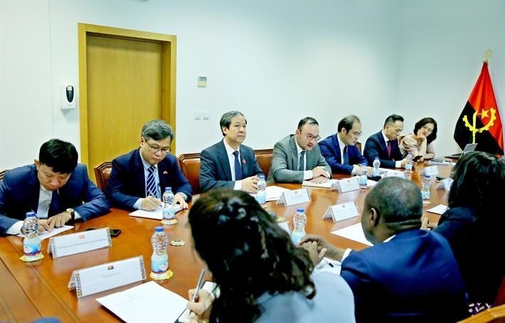 Angola Commits to Creating Favorable Conditions for Vietnamese Investors Angola Commits to Creating Favorable Conditions for Vietnamese Investors