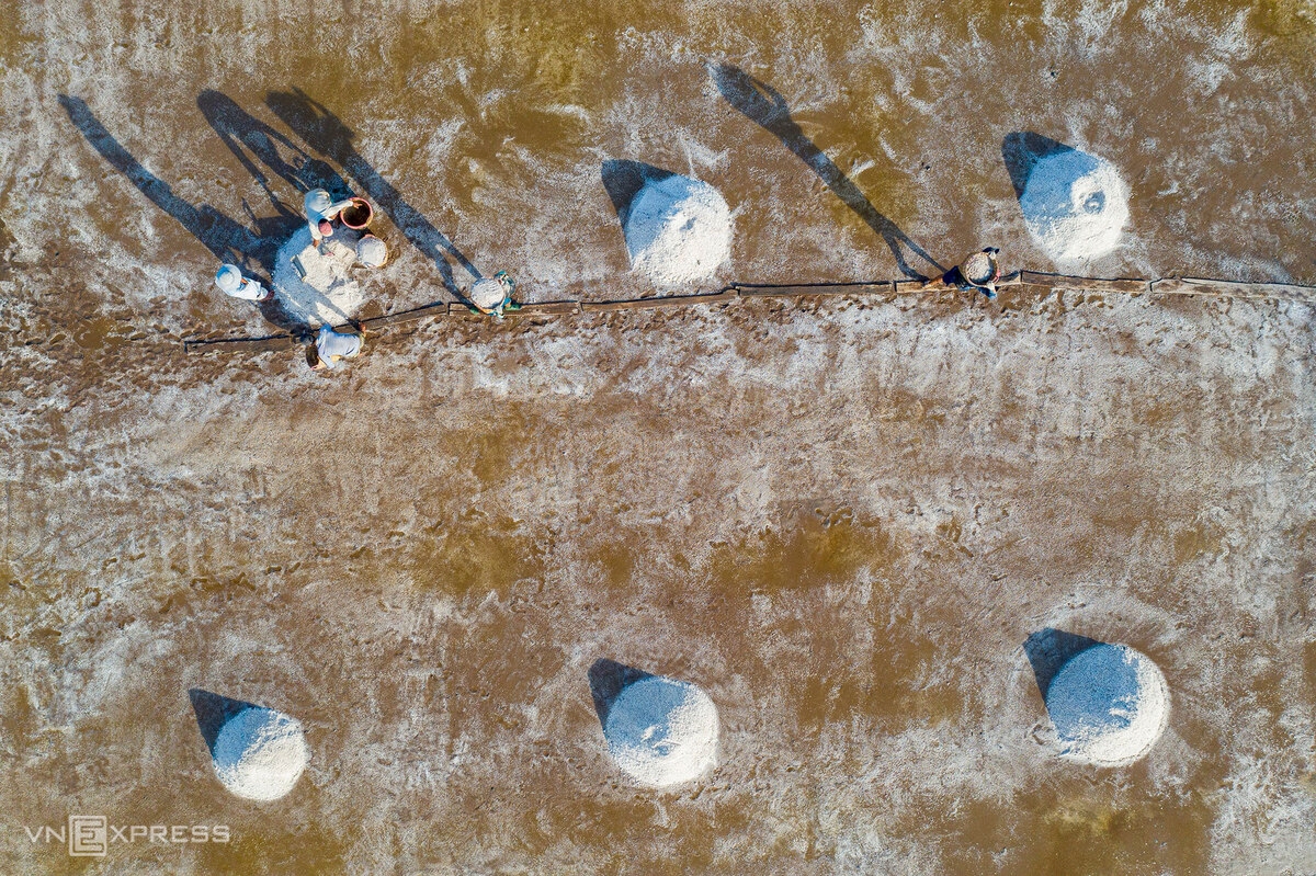 Picturesque salt fields in Bac Lieu, Southern Vietnam picturesque salt fields in bac lieu southern vietnam