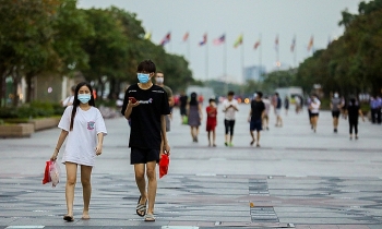 china pours 30 million to who after us freezes funds