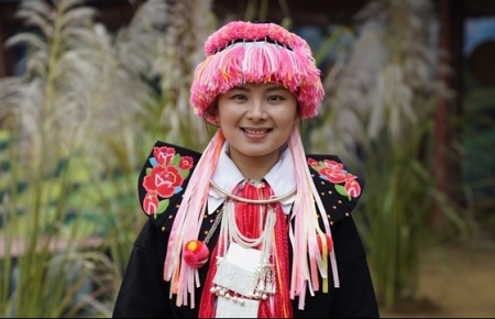 First Dao Tuyen ethnic woman to earn master’s degree abroad against adversity