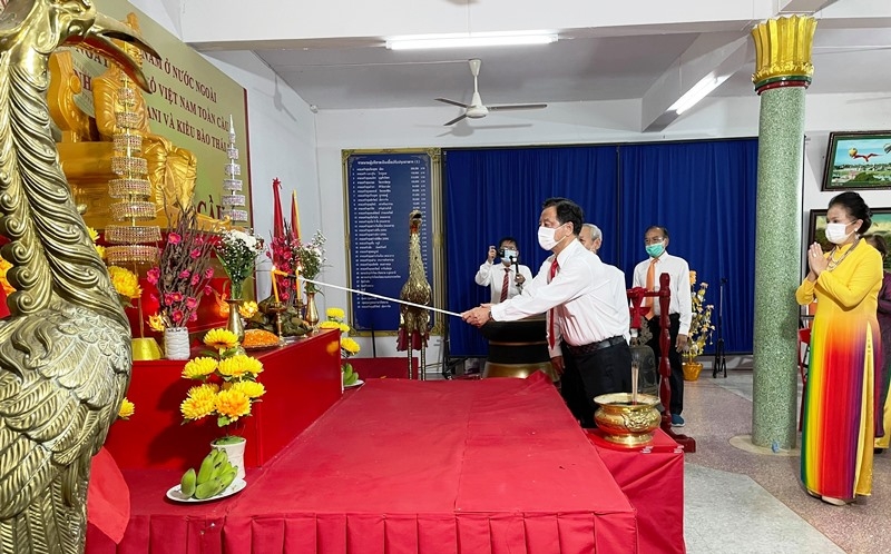 Overseas Vietnamese around the world commemorate Hung Kings’ death anniversary Overseas Vietnamese around the world commemorate Hung Kings’ death anniversary