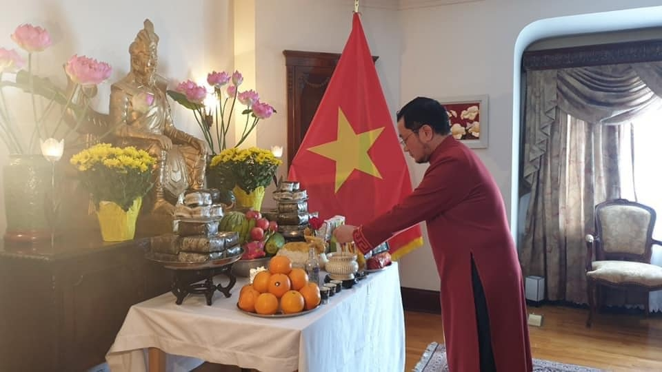 Overseas Vietnamese around the world commemorate Hung Kings’ death anniversary Overseas Vietnamese around the world commemorate Hung Kings’ death anniversary