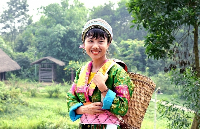 Unique costumes of Northwest ethnic minority people unique costumes of northwest ethnic minority people