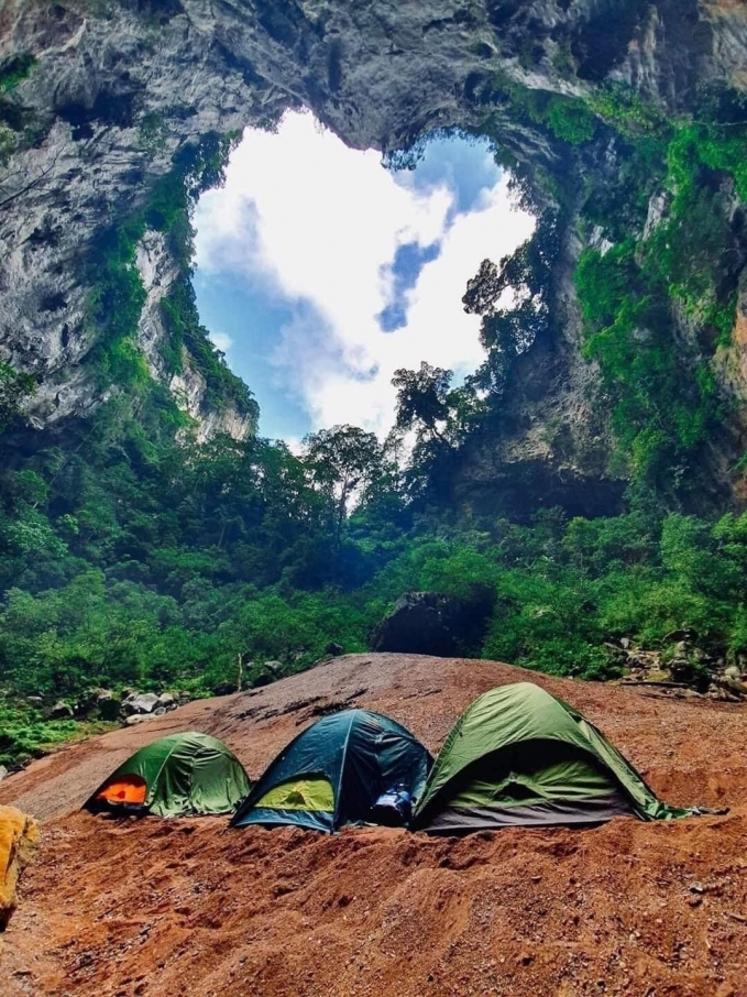 Kong Collapse: Vietnam’s highest sinkhole mysteries uncovered kong collapse vietnams highest sinkhole mysteries uncovered
