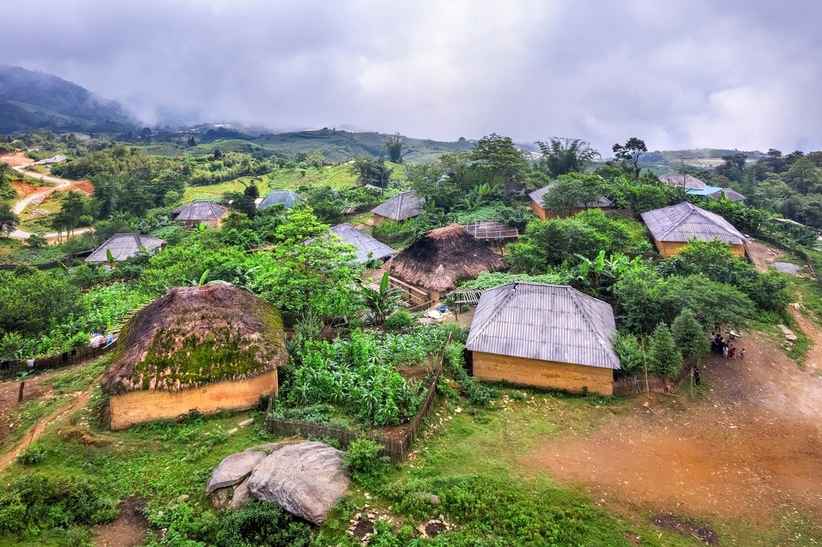 Alluring seas of clouds in Y Ty commune, northern Vietnam Alluring seas of clouds in Y Ty commune, northern Vietnam