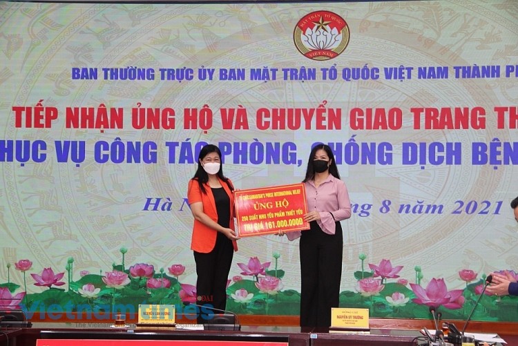 Organizations, Individuals Support Hanoi in Covid-19 Fight Organizations, Individuals Support Hanoi in Covid-19 Fight