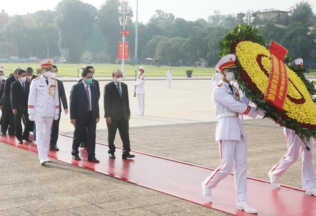 In Photos: Leaders Pay Tributes to President Ho Chi Minh on National Day In Photos: Leaders Pay Tributes to President Ho Chi Minh on National Day