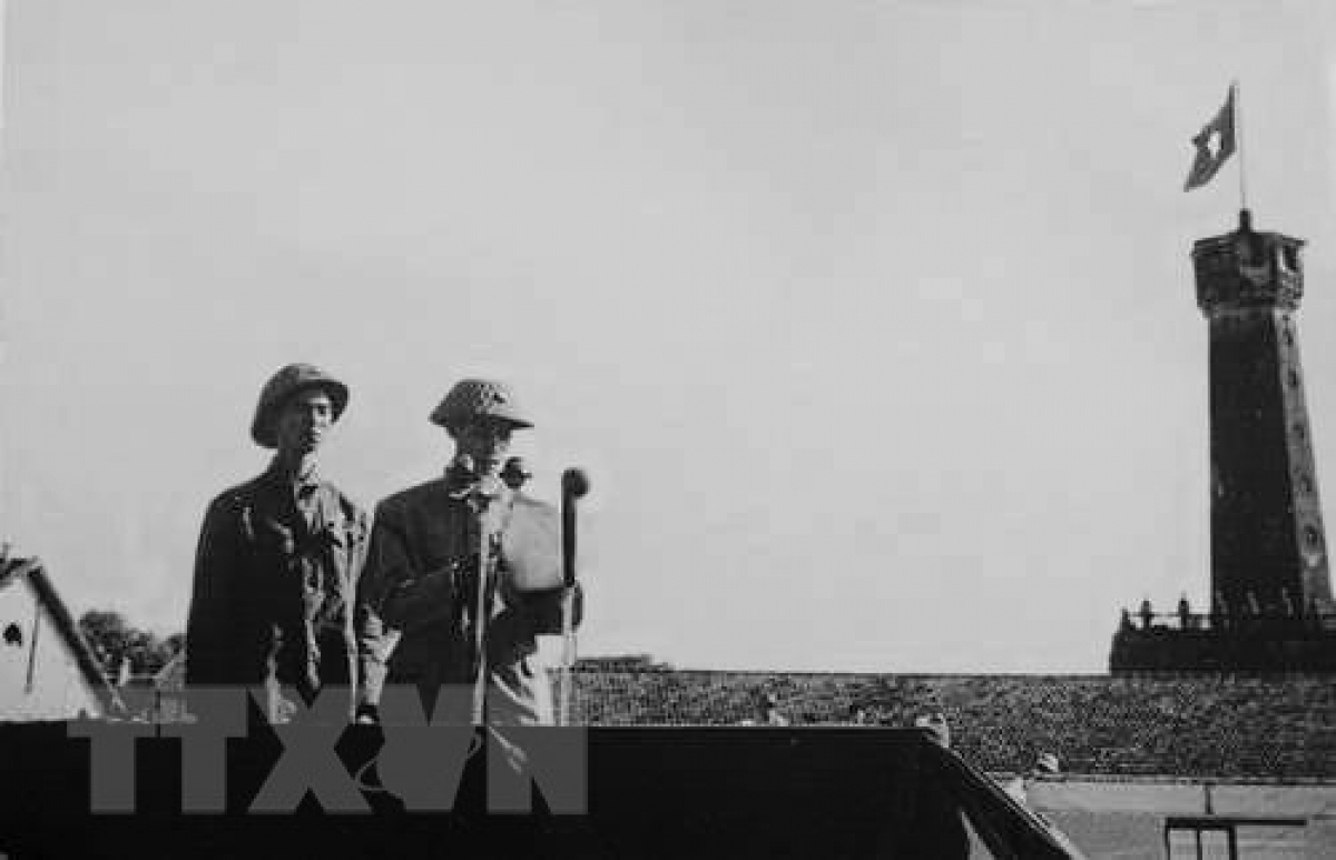 Valuable photos of Hanoi Liberation Day in 1954 Valuable photos of Hanoi Liberation Day in 1954