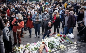world breaking news today october 19 france pays tribute to beheaded teacher