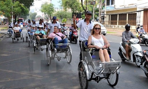 HCMC Tourism Reliant Businesses Long for Foreigners to Return HCMC Tourism Reliant Businesses Long for Foreigners to Return