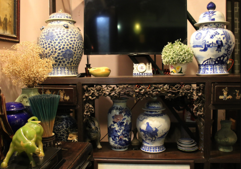 Tranquil coffee shop placed in Hanoi's 102-year-old house Tranquil coffee shop placed in Hanoi's 102 year-old house