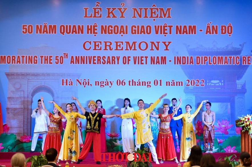 Enhancing Vietnam-India Cooperation in the Digital Era Enhancing Vietnam-India Cooperation in the Digital Era