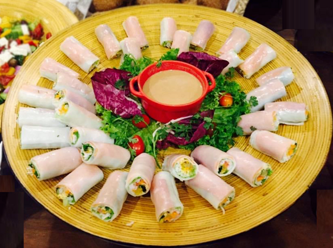 Easy-to-follow recipe of rolled Pho with salmon, salt & lime filling