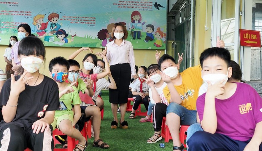 Vietnam Covid-19 Updates (April 23): Daily Infections Fall to Two-month Low Vietnam Covid-19 Updates (April 23): Daily Infections Fall to Two-month Low