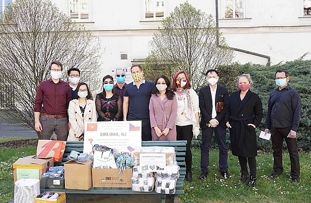 Embassy, community support Vietnamese in Czech hit by biggest tornado in 100 years Embassy, community support Vietnamese in Czech hit by biggest tornado in 100 years