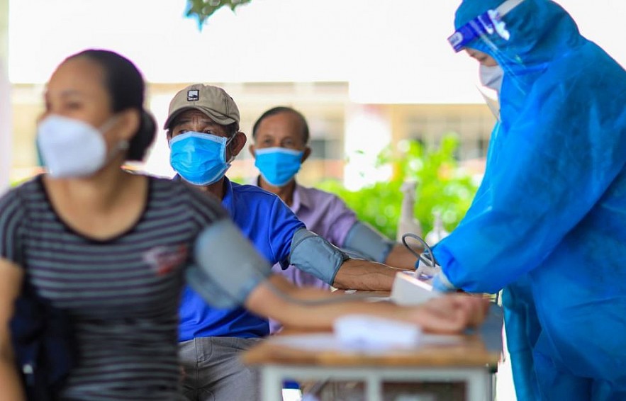 Vietnam Covid-19 Updates (Dec. 7): Close to 14,600 Fresh Cases Detected Vietnam Covid-19 Updates (Dec. 7): Close to 14,600 Fresh Cases Detected