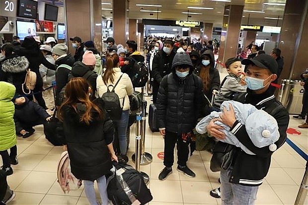 Officials Report the Majority of Vietnamese in Ukraine is Evacuated Officials Report the Majority of Vietnamese in Ukraine is Evacuated