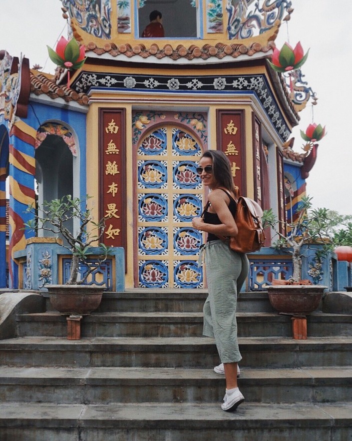 Photo Hall Around The World