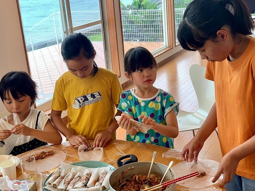 Vietnamese in Japan Dedicated to Preserving the Vietnamese Culture and Language Vietnamese in Japan Dedicated to Preserving the Vietnamese Culture and Language