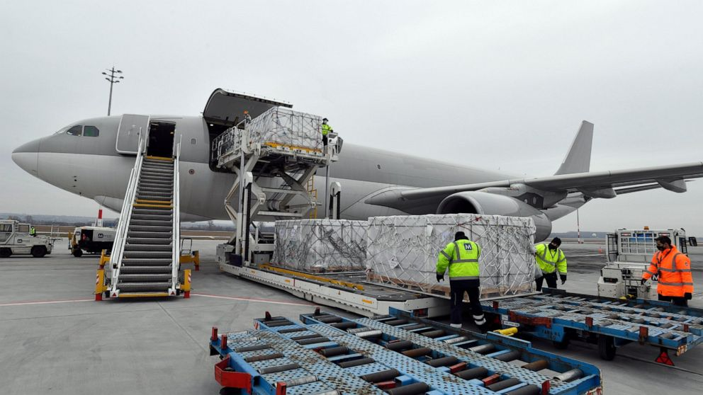 UK's first shipment of Chinese vaccine arrives to Hungary
