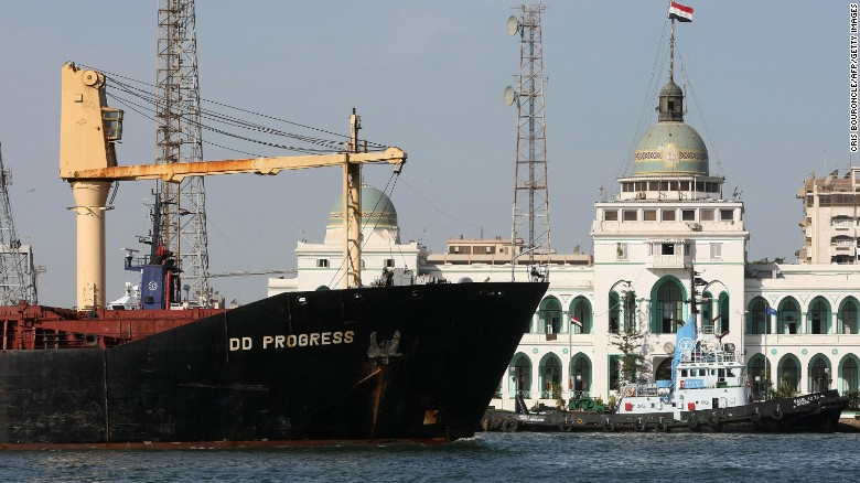 Suez Canal ship flows are "cleared"