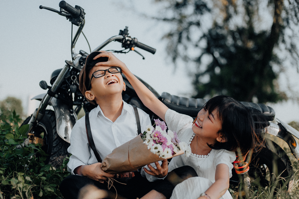 The young man were asked to be their photographer in the couple's one-year anniversary. Photo: NVCC The young man were asked to be their photographer in the couple's one-year anniversary. Photo: NVCC