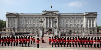 10 Palaces With The Most Beautiful Structures In The World