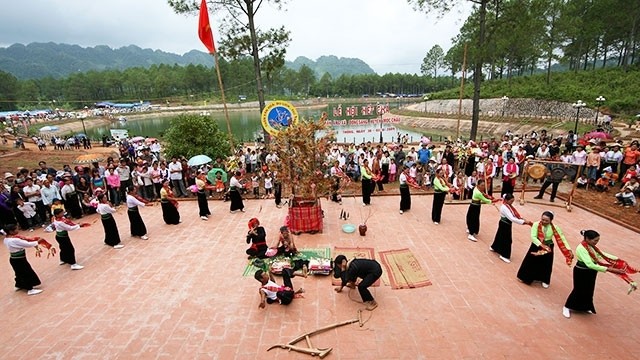 People garther for the ‘Thief and steal of fortune’ custom in Lai Chau 3505-xb6d077edf762491e8603ad1470890dbdjpgpagespeedicvpqcdcnphi