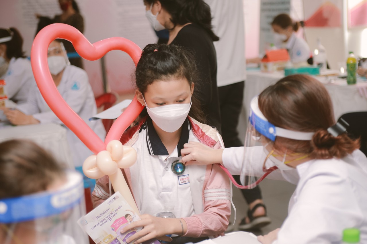 Free Health Examinations for 2,000 Children Affected by Covid-19 Free Health Examinations for 2,000 Children Affected by Covid-19