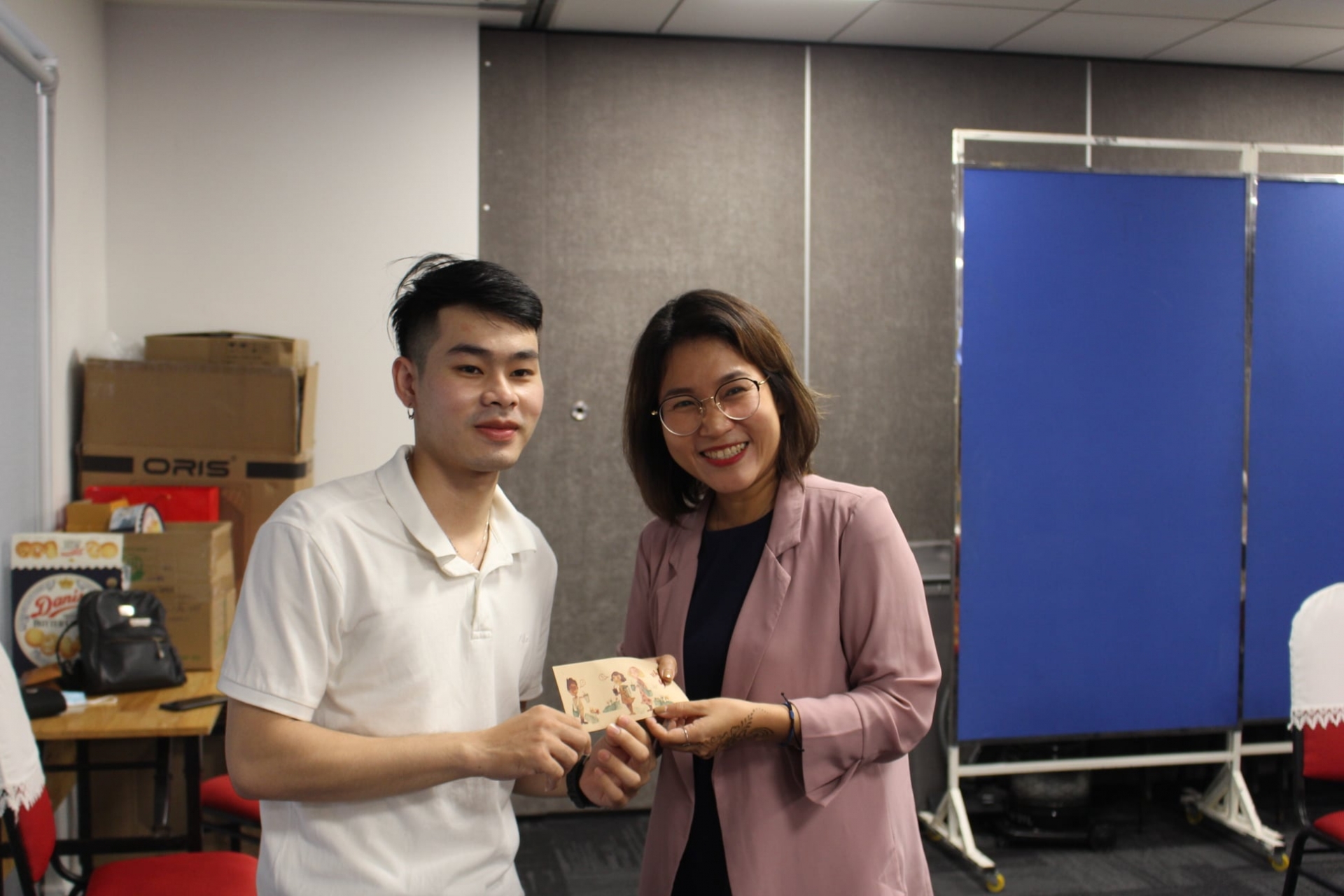 Gifts for boarding Lao, Cambodian students in Lunar New Year Gifts for boarding Lao, Cambodian students in Lunar New Year