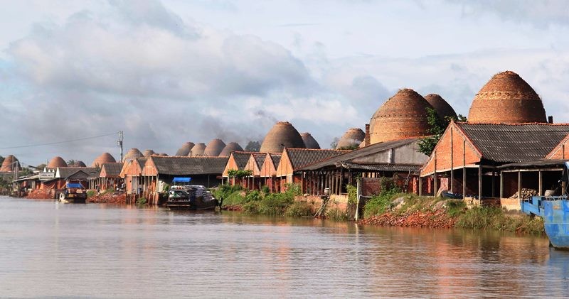 The Hundred-Year-Old Kingdom of Red Bricks in Vinh Long The Hundred-Year-Old Kingdom of Red Bricks in Vinh Long