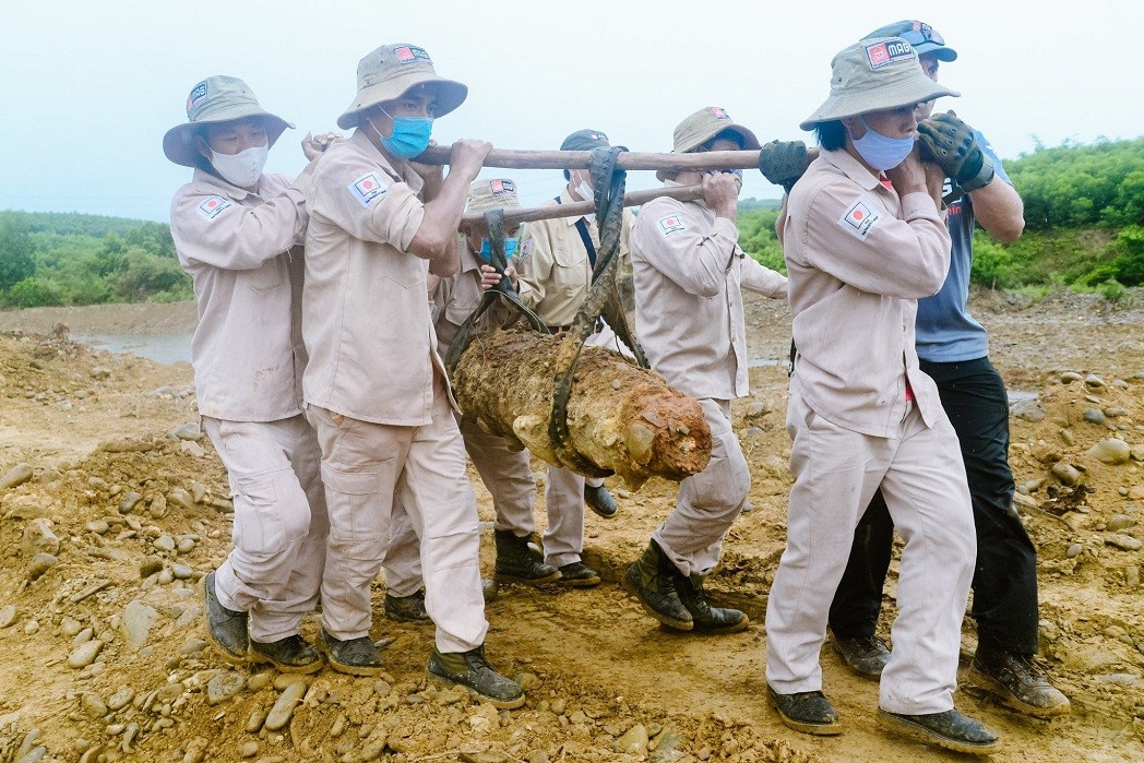 Japan Finances Mine Clearance in Quang Binh Japan Finances Mine Clearance in Quang Binh
