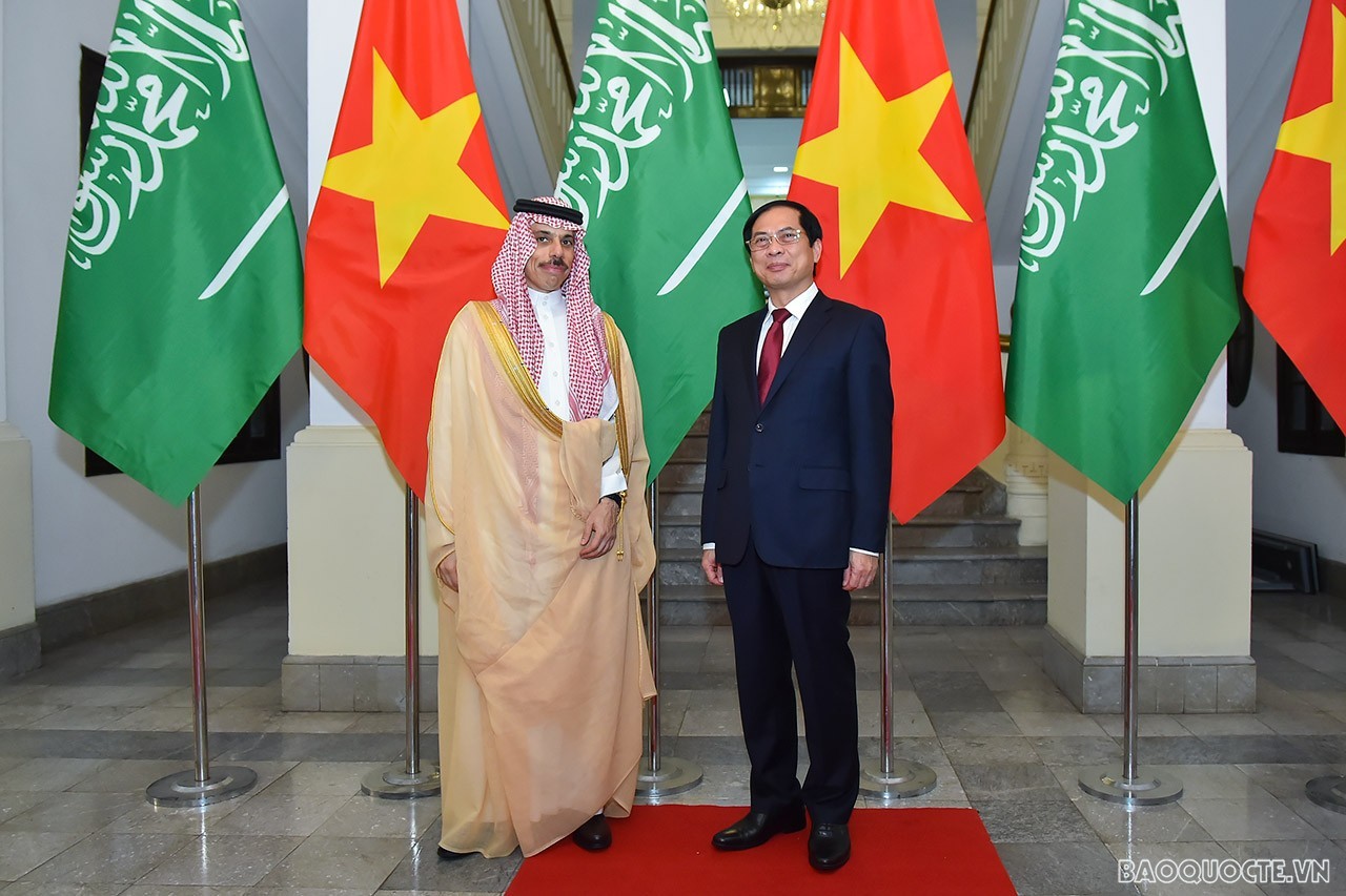 Vietnam, Saudi Arabia Work to Promote Cooperation Vietnam, Saudi Arabia Work to Promote Cooperation
