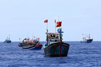 vietnam objects to chinas recent fishing ban in east sea