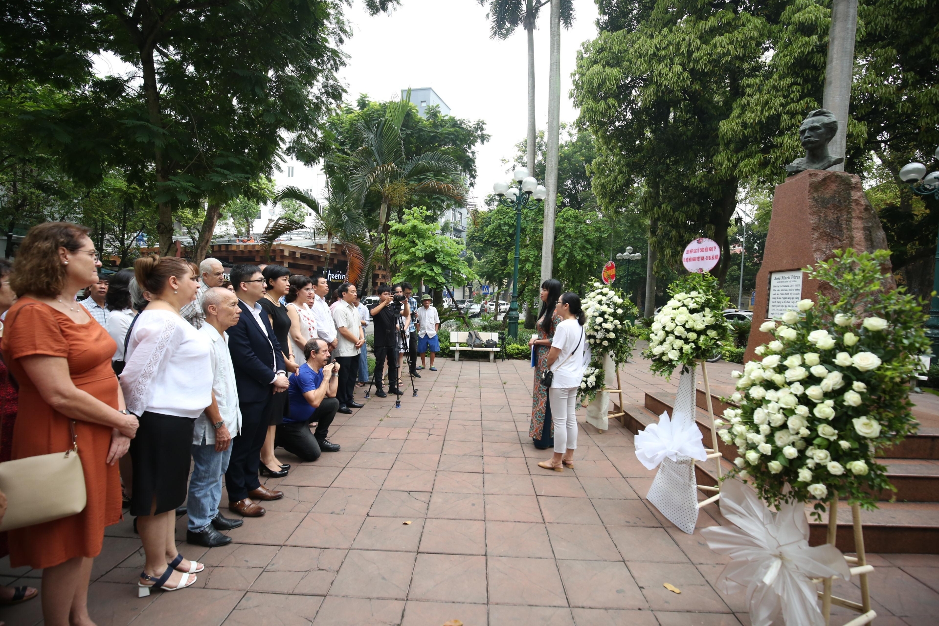Cuban national hero Jose Marti commemorated in Hanoi cuban hero jose marti commemorated in hanoi