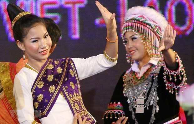 Exchange Between 19 Border Provinces of Vietnam - Laos Exchange Between 19 Border Provinces of Vietnam - Laos