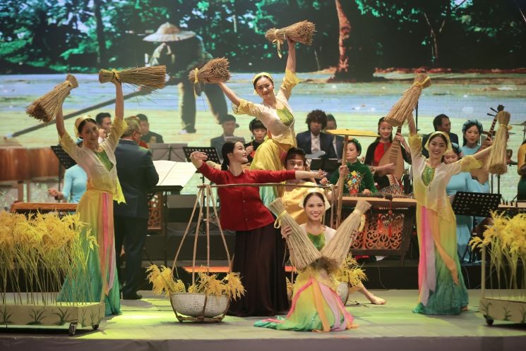Vietnam Won Many Awards at 2022 April Spring Friendship Art Festival in Pyongyang Vietnam Won Many Awards at 2022 April Spring Friendship Art Festival in Pyongyang