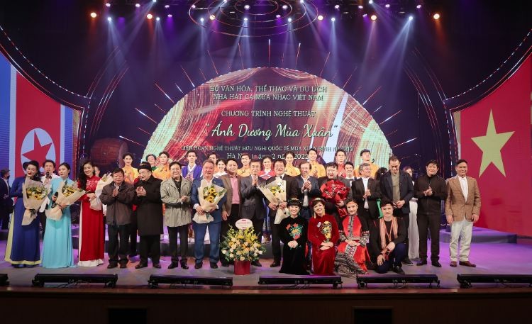 Vietnam Won Many Awards at 2022 April Spring Friendship Art Festival in Pyongyang Vietnam Won Many Awards at 2022 April Spring Friendship Art Festival in Pyongyang