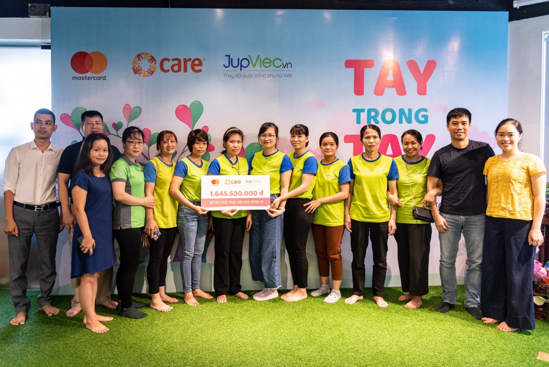 COVID-19: 800 female house cleaners received USD 70,000 financial support covid 19 800 female house cleaners received usd 70000 financial support